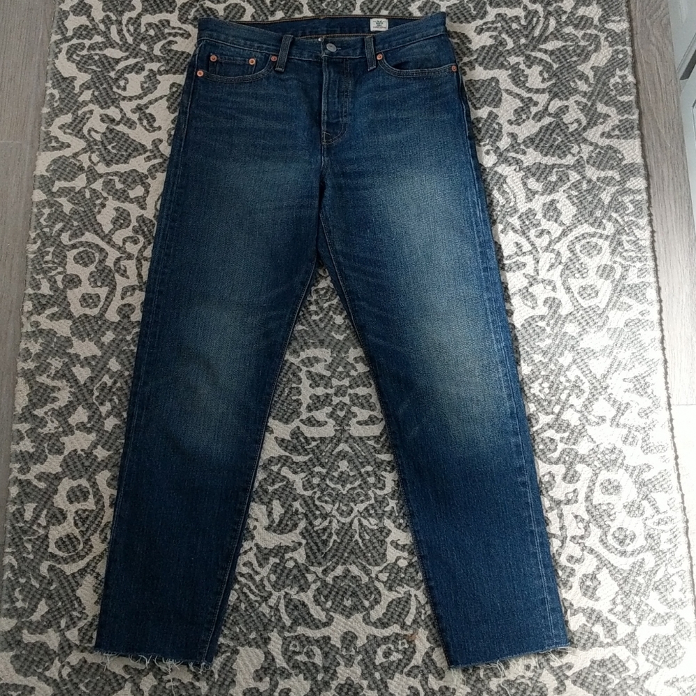 EUC Levi's white oak cone jeans - Picture 8 of 13